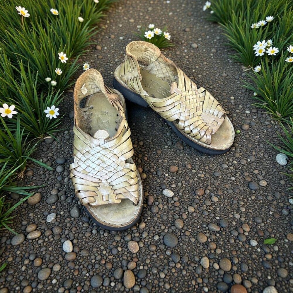 Brand X Mexican Huaraches Gold Green Woven Leather Size 6.5